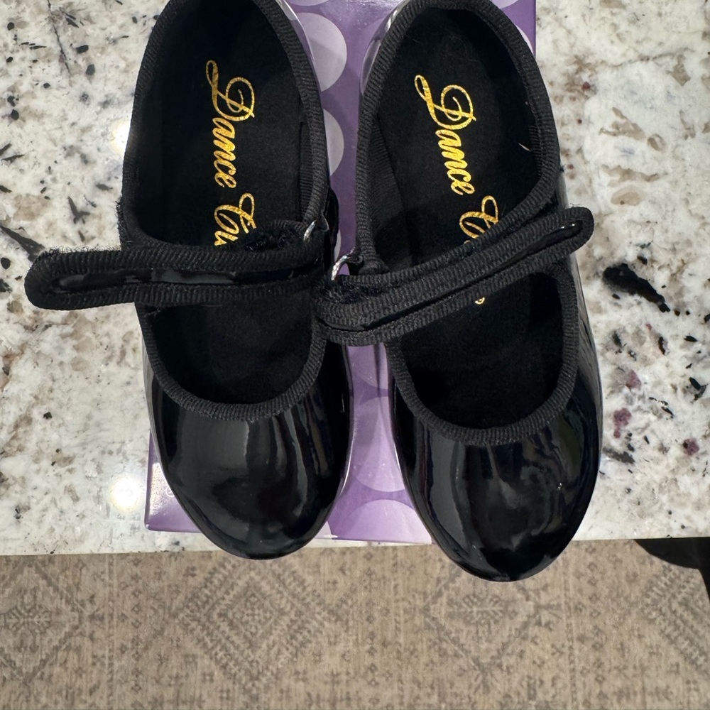 Child size 9 tap shoe